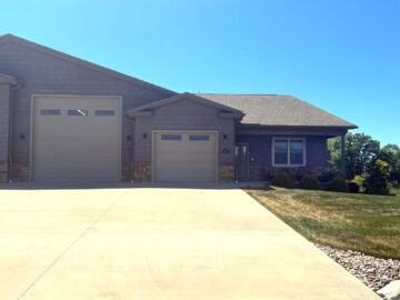 SOLD – 264 Holly Tree Drive, Crossville, TN in Gardens RV Community – $898,000 264 Holly Tree Drive, Crossville, TN 38555
