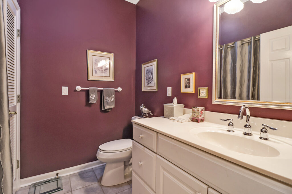 41 Hawthorn Circle Crossville, TN 38555 Gardens RV Community – $475,000