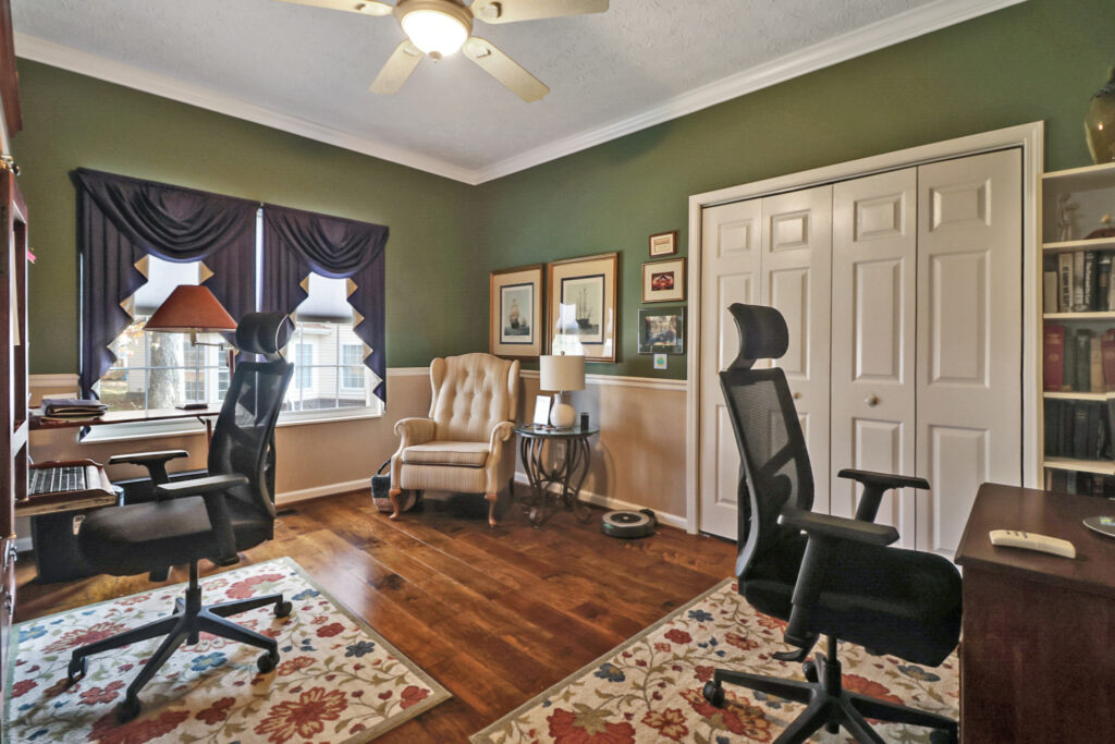 41 Hawthorn Circle Crossville, TN 38555 Gardens RV Community – $475,000