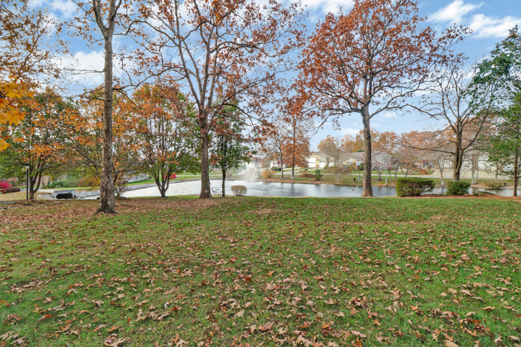 41 Hawthorn Circle Crossville, TN 38555 Gardens RV Community – $475,000