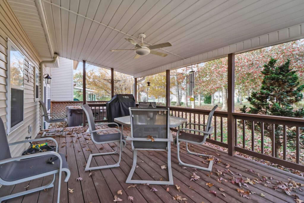 41 Hawthorn Circle Crossville, TN 38555 Gardens RV Community – $475,000